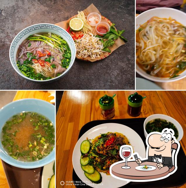 Блюда в "Pho Ngon"