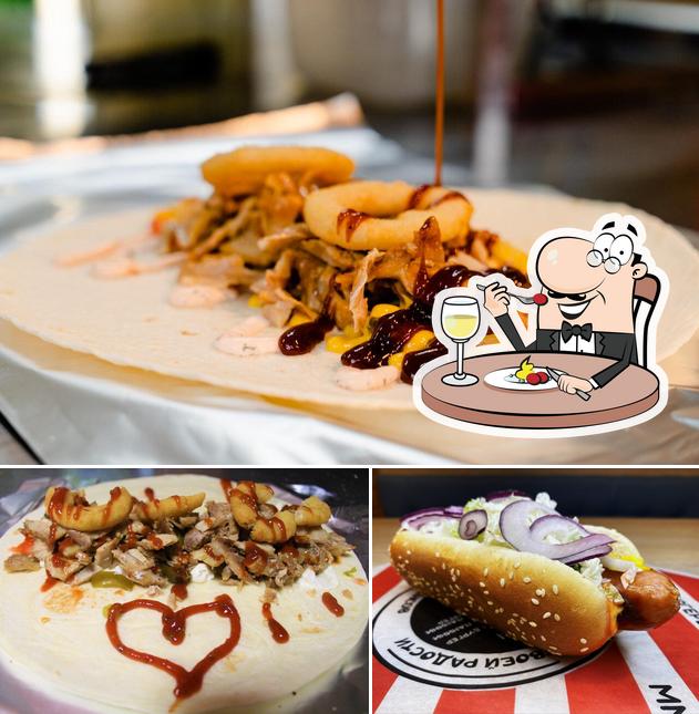 Еда в "Три Соуса"