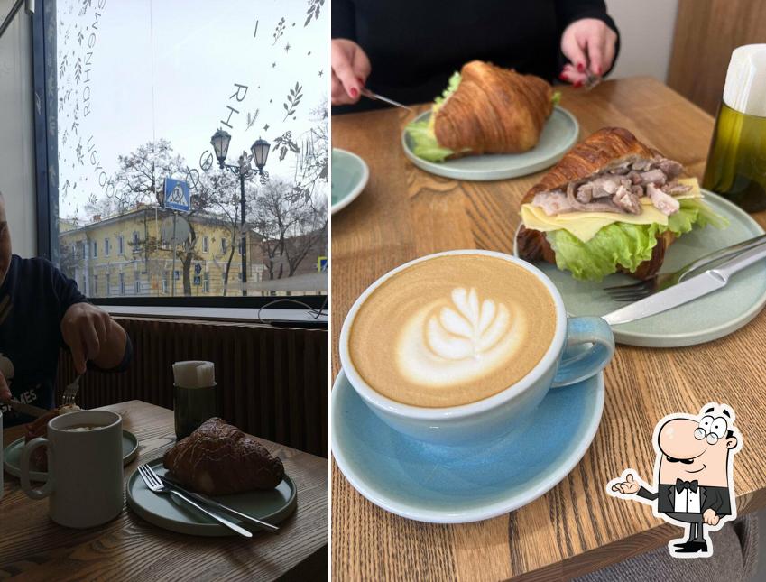 Посмотрите на внутренний интерьер "Любовь и хлеб"