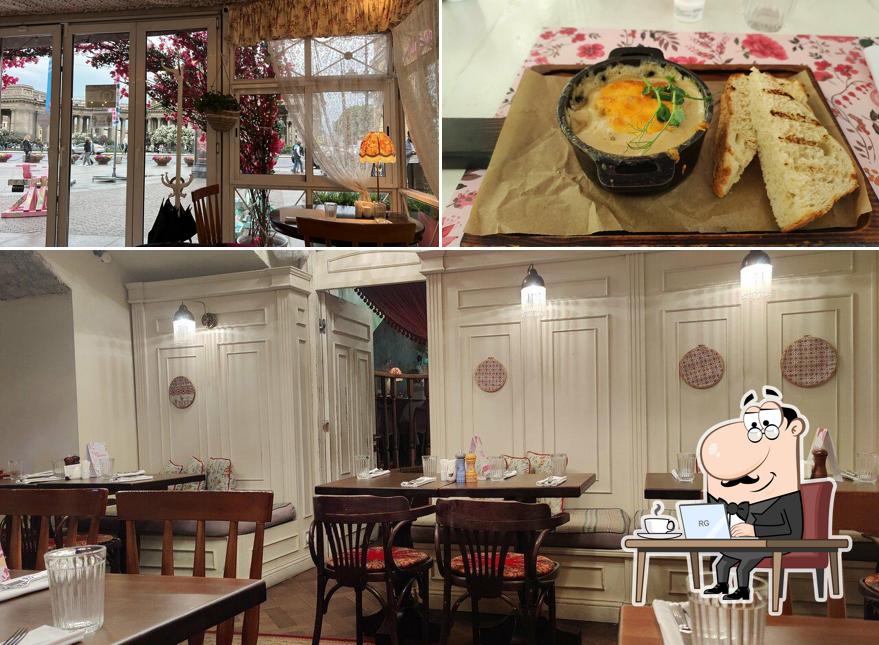 Изображение, на котором видны внутреннее оформление и еда в Katyusha