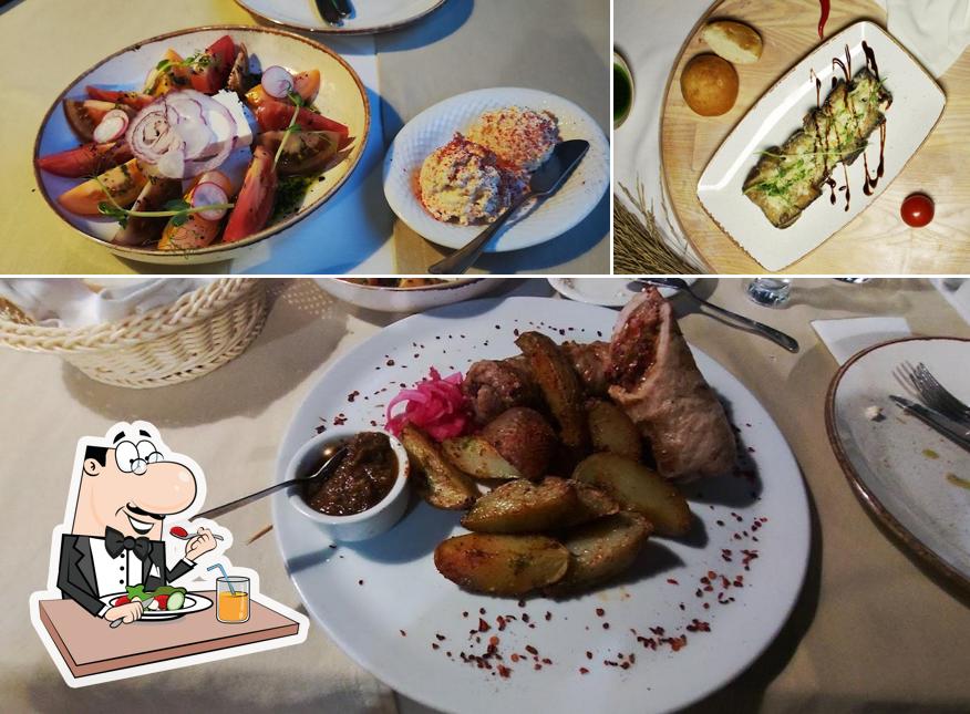 Еда в "Балкане Гриль"