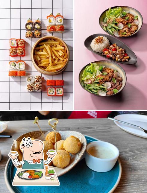 Еда в "Friends Фуджах суши"