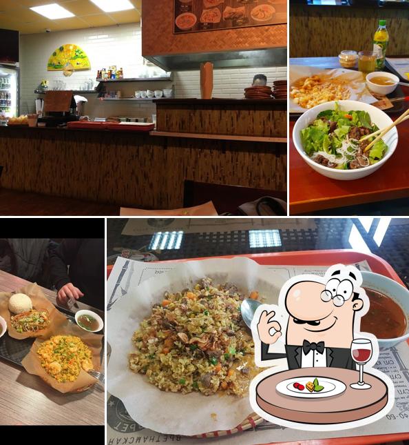 Еда в "Вьете вок"