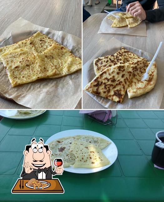 Попробуйте пиццу в "Балкарские хычины, кабардинские пироги"