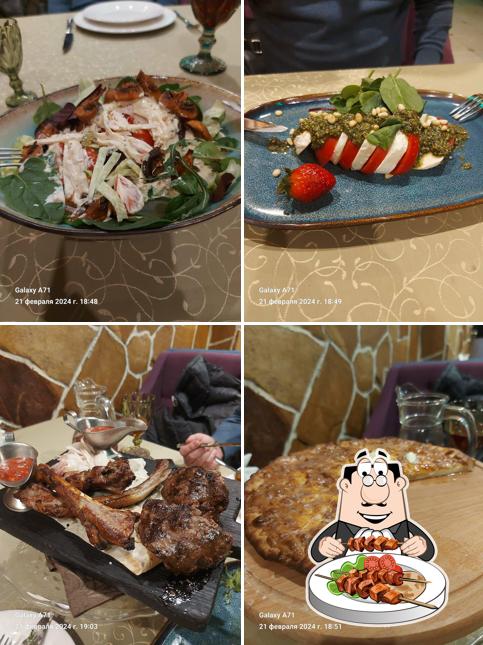 Еда в "Хижине"