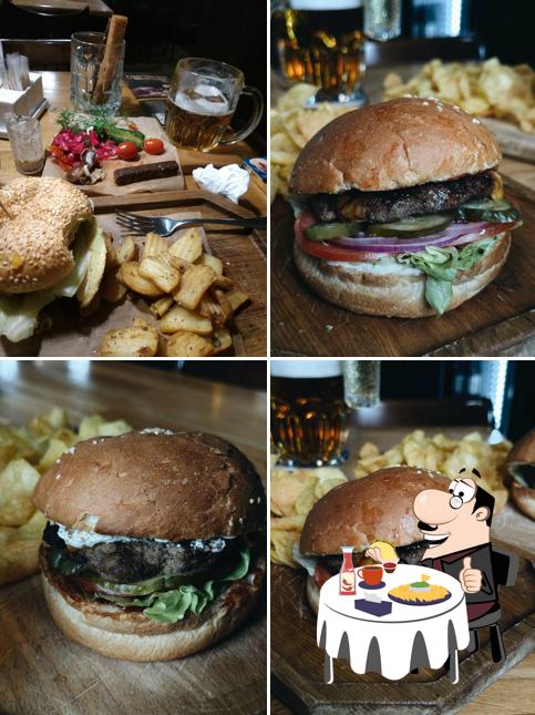 Попробуйте гамбургеры в "Пилзнере"