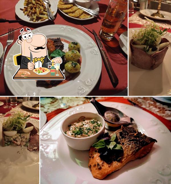 Еда в "Чемодане"