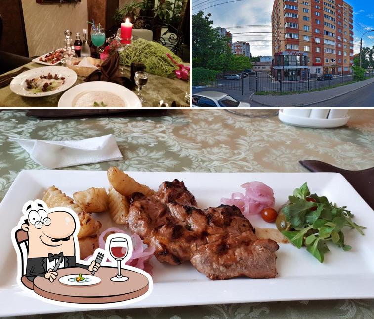 Еда и внешнее оформление - все это можно увидеть на этой фотографии из Ривьера