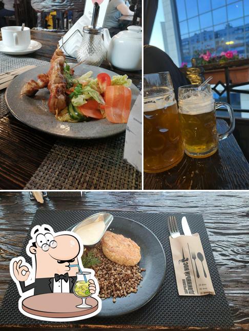 Это фотография, где изображены напитки и еда в Длинный нос