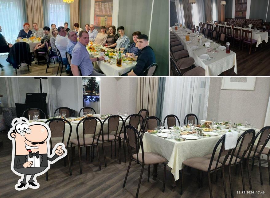 Посмотрите на внутренний интерьер "Усадьбы"