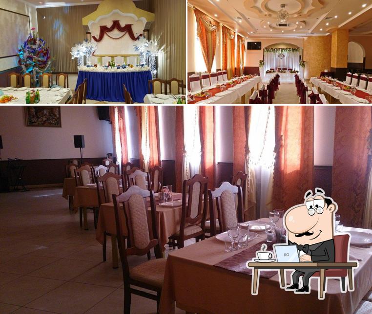 Посмотрите на внутренний интерьер "Восточного Рая"