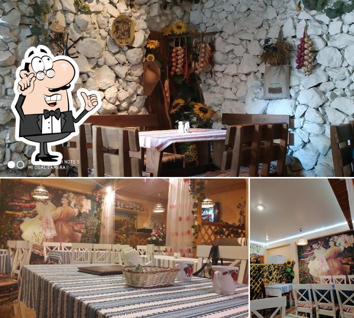 Посмотрите на внутренний интерьер "Ресторана Борщ'ок"