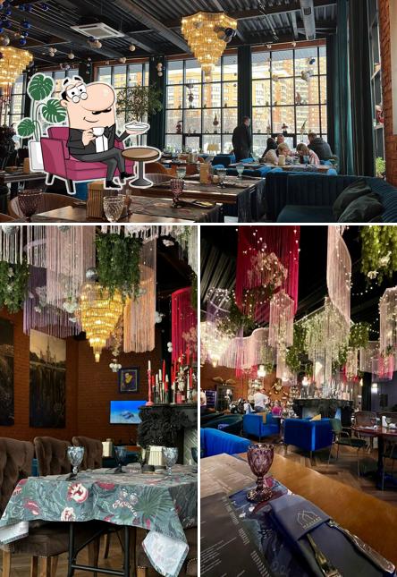 Интерьер "Mansard restaurant and hall"