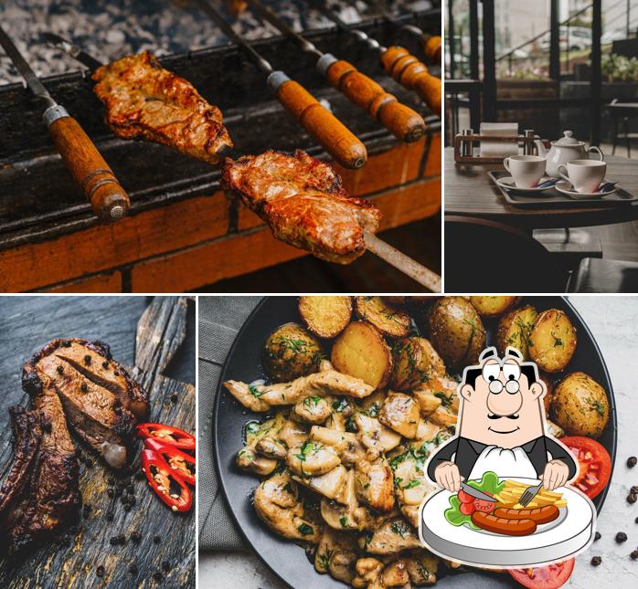 Еда в "Шашлычном Дворе 1"