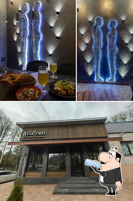 Напитки и внешнее оформление - все это можно увидеть на этой фотографии из Батуми