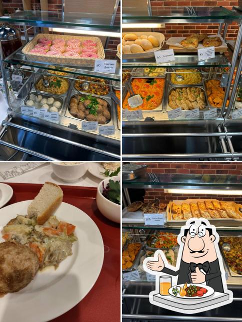 Еда в "Столовой Тарелке"