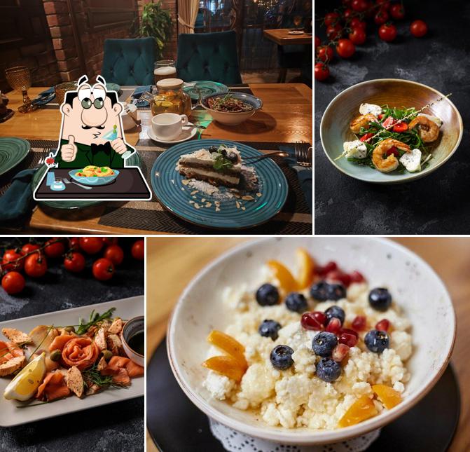 Еда в "Кафе Мимино"