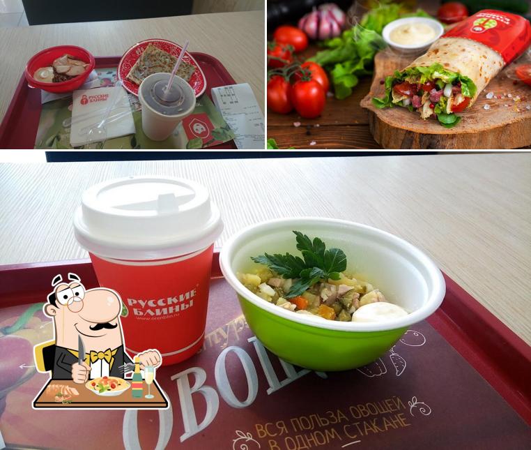 Еда в "Русских Блинах"