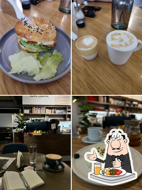 Фото, на котором видны еда и напитки в Кофеварка