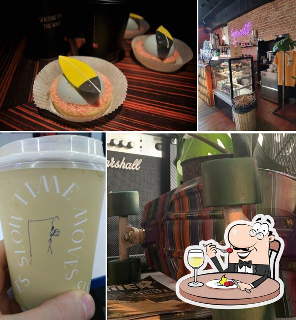 Еда в "SurfCoffee"