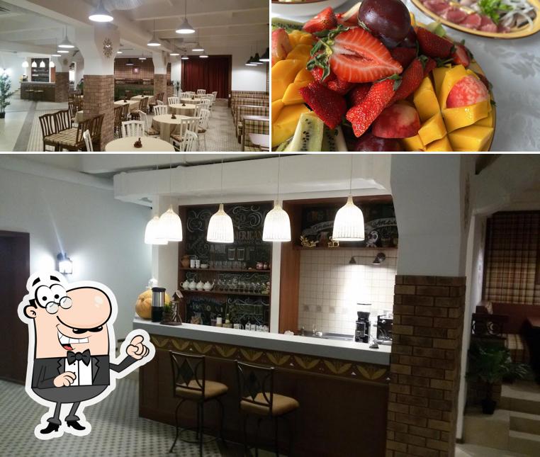 Внутреннее оформление и еда - все это можно увидеть на этом фото из Семь слонов