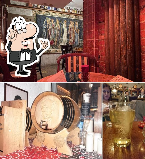 Забронируйте столик в "Брюсе бар"