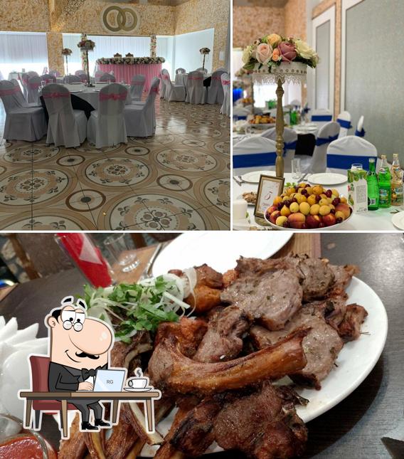 Изображение, на котором видны внутреннее оформление и еда в Баку