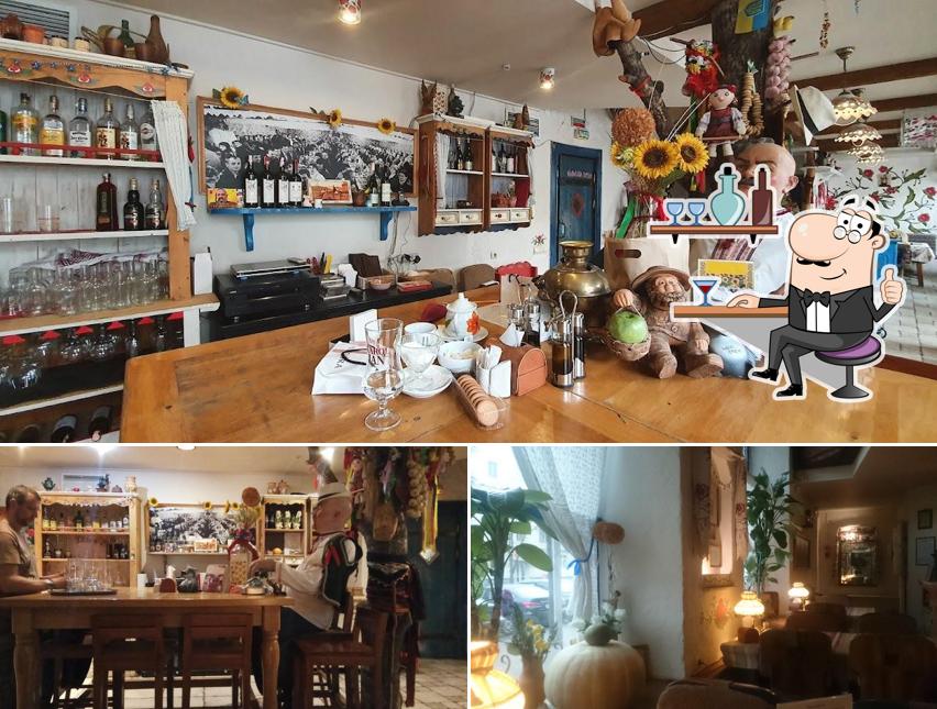 Посмотрите на внутренний интерьер "Чумацький Шлях"