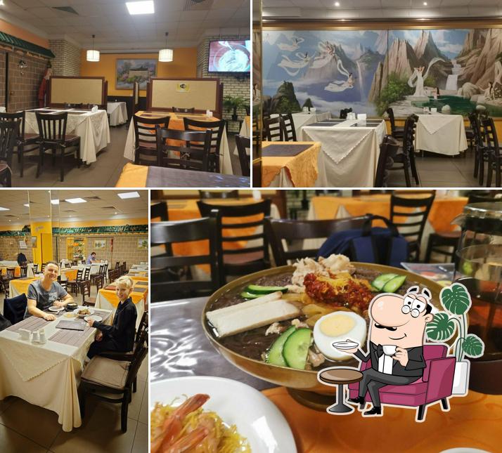 Посмотрите на внутренний интерьер "Корё"