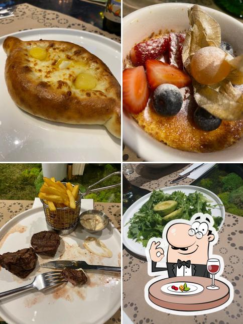 Блюда в "Гастроцентре Зарядье"