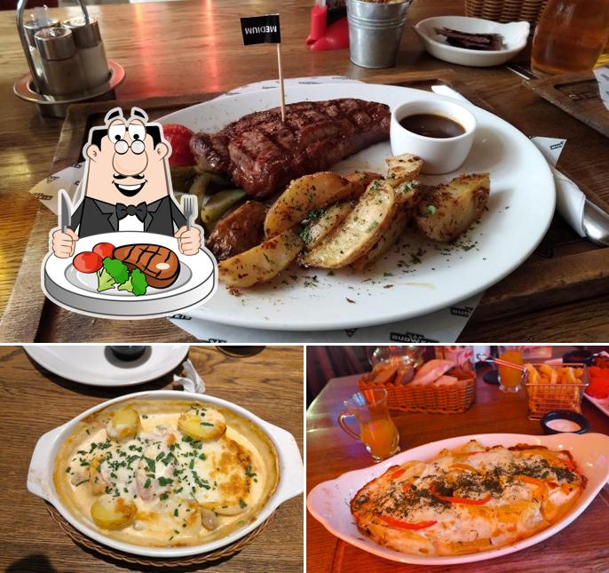 Стейк в "Будвайсе Бар"