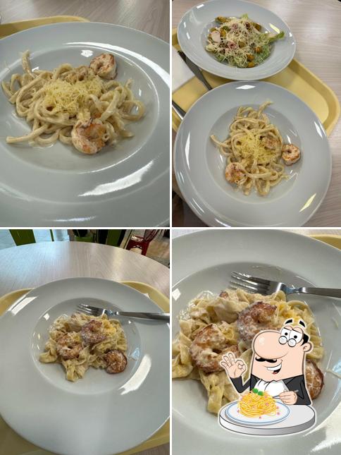 Паста карбонара в "Pasta Fresca"