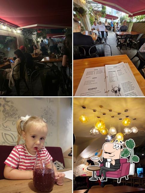 Посмотрите на внутренний интерьер "Барслоны"