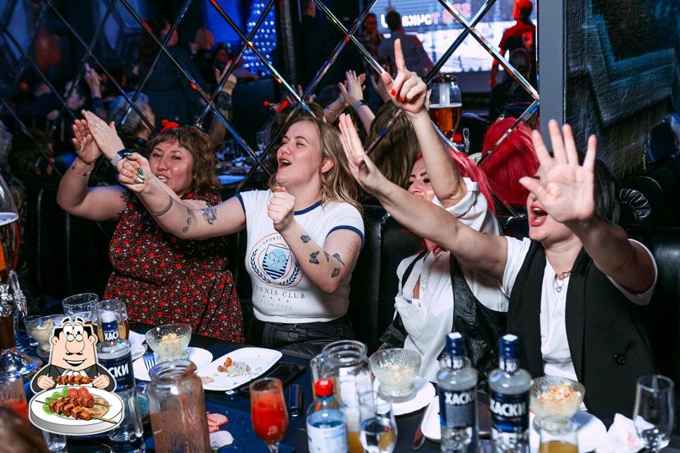 Еда в "Космос"