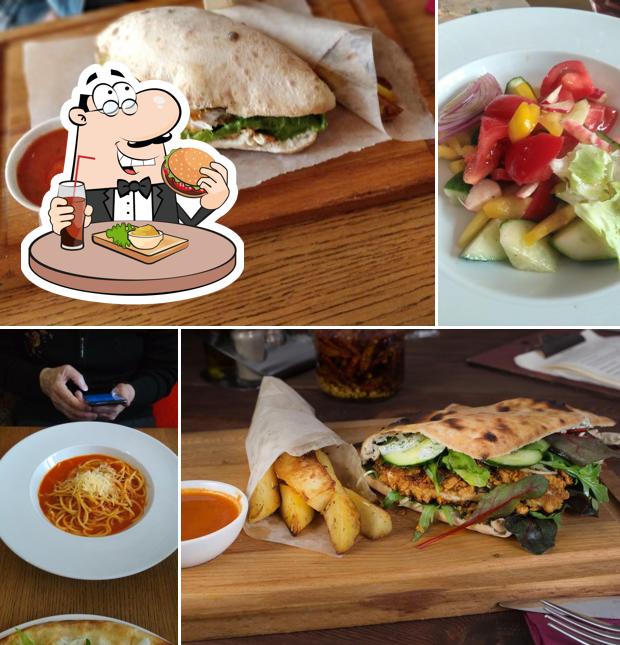 Попробуйте гамбургеры в "La Prima Pizzeria Margherita"