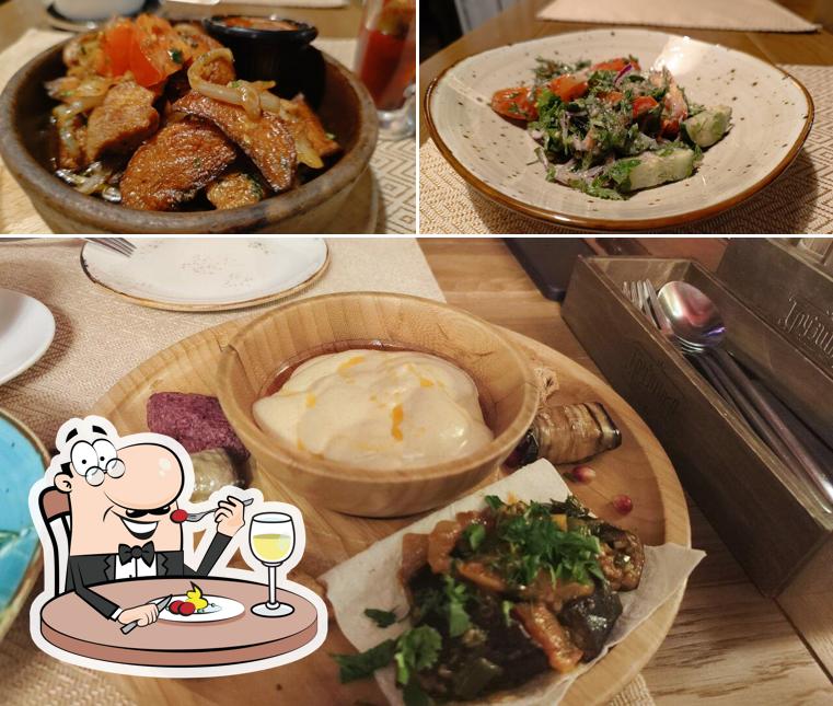 Еда в "Грузинке"