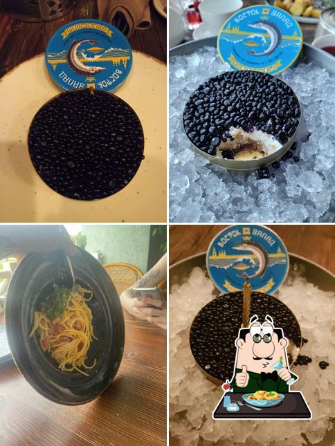 Еда в "Востоке-Западе"