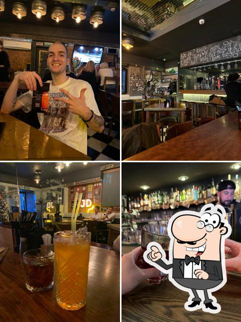 Интерьер "Джона Донна"