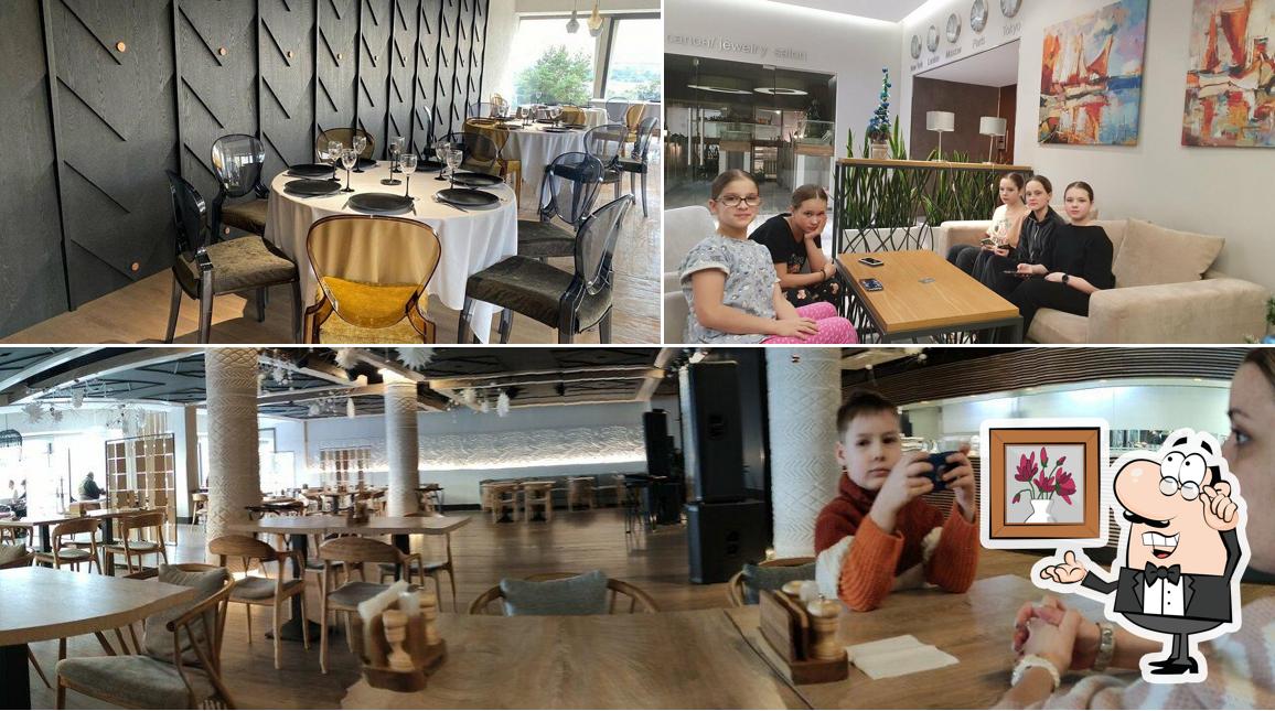 Посмотрите на внутренний интерьер "Волги"