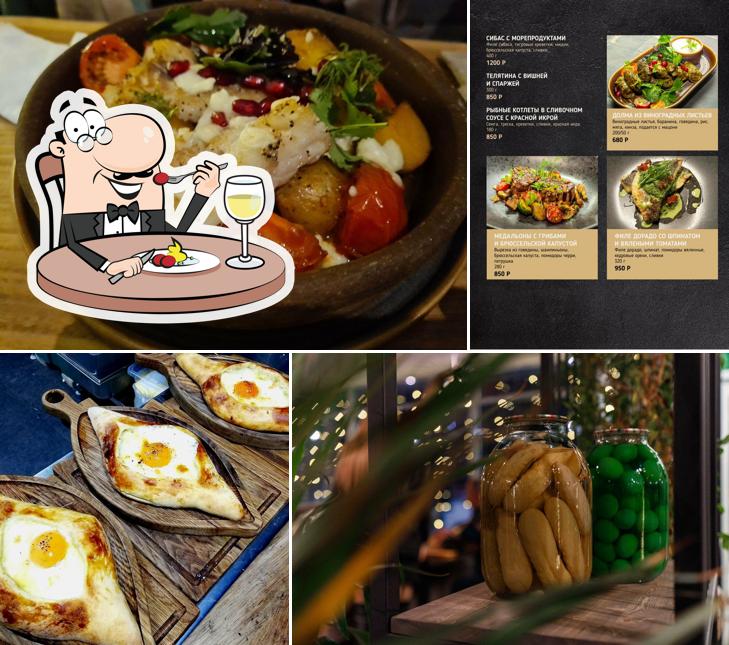 Еда в "Маяк"