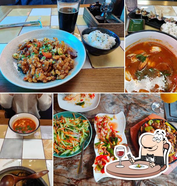 Блюда в "UMAMI (паназиатской кухне)"