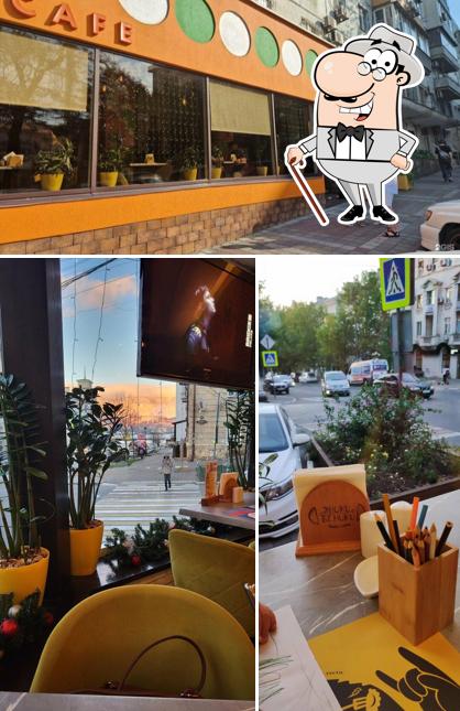 Посмотрите, как "Эники Беники" выглядит снаружи