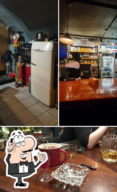 Забронируйте столик в "Баре Карабас"