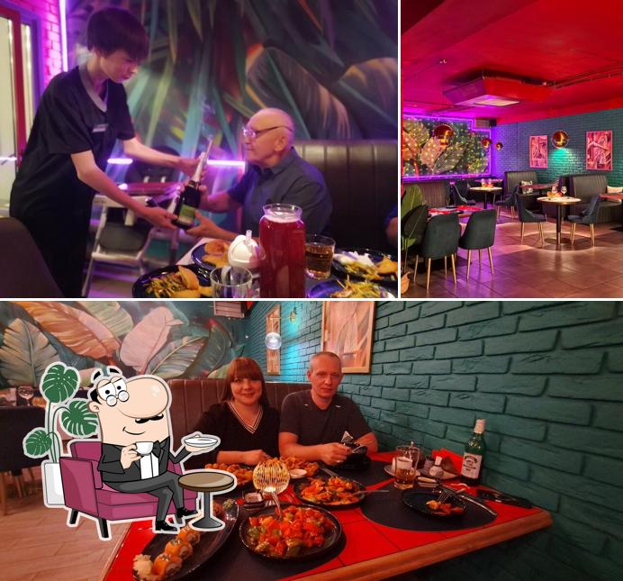 Посмотрите на внутренний интерьер "Будда"