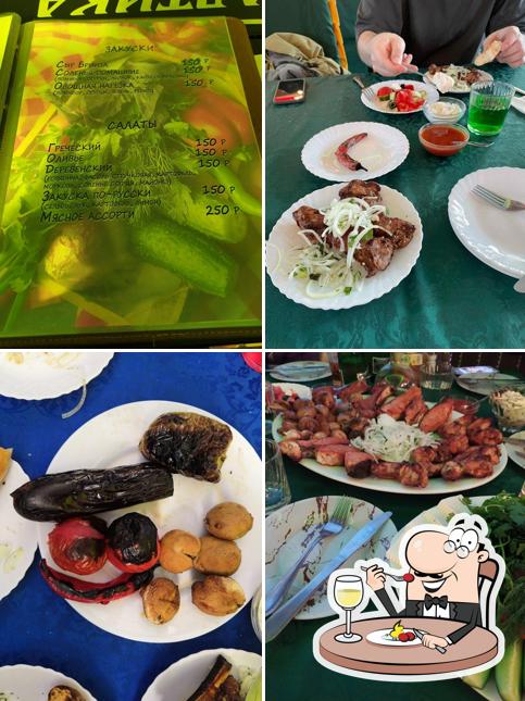 Еда в "У карьера"