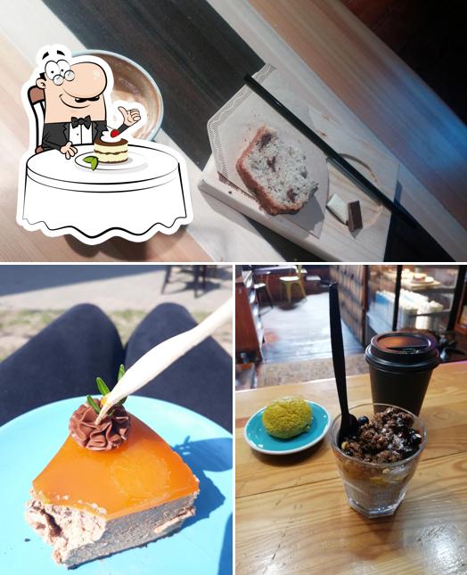 "SurfCoffee" представляет гостям большой выбор сладких блюд