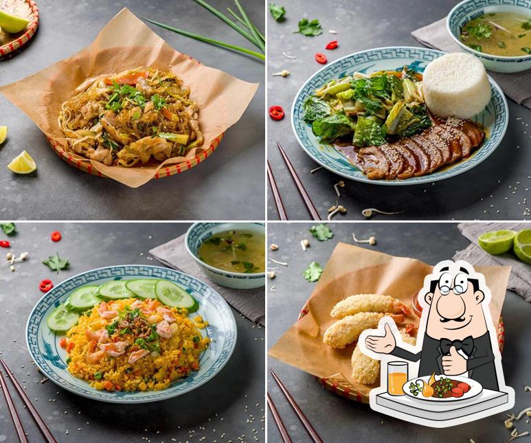 Блюда в "Pho Ngon"