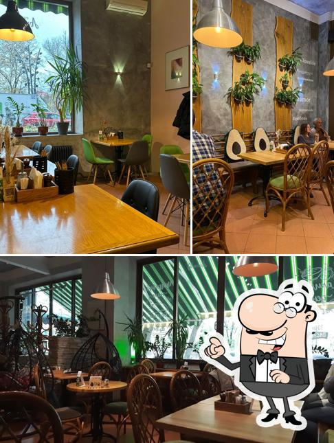 Забронируйте столик в "Авокадо"