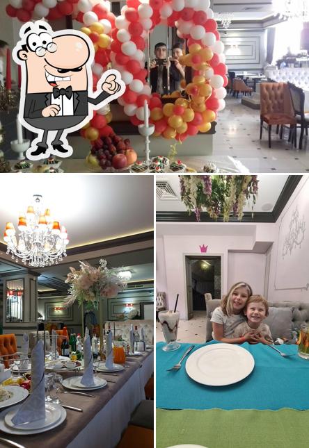 Посмотрите на внутренний интерьер "Мандарина"