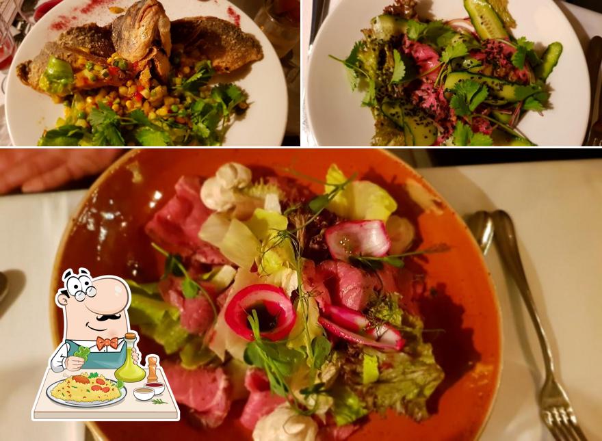 Еда в "Террасе/Lounge & Bar"